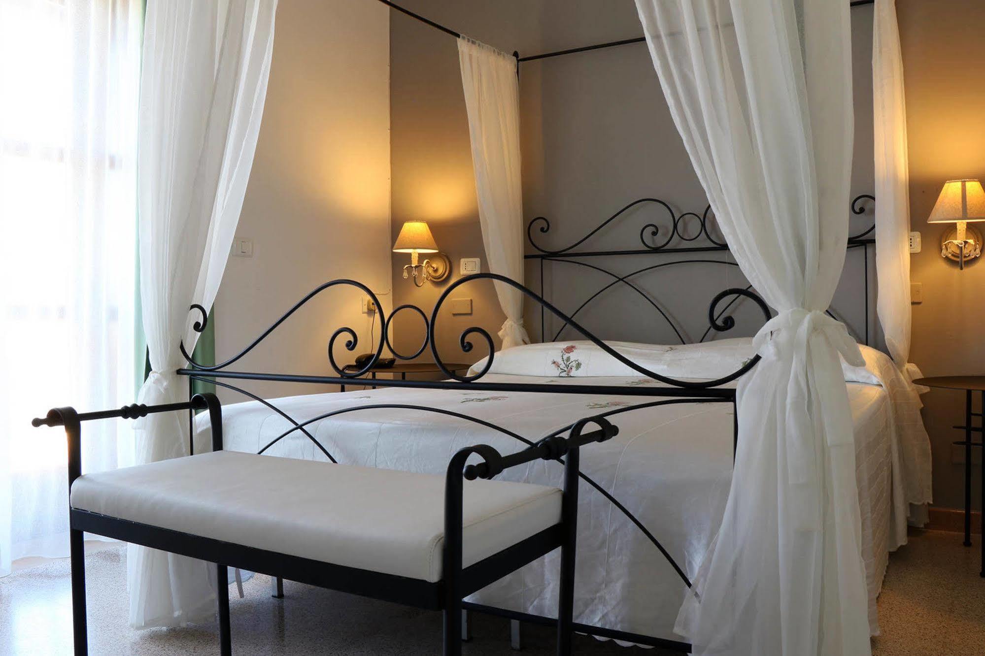 La Locanda Della Castellana Adults Only Peschici Eksteriør billede